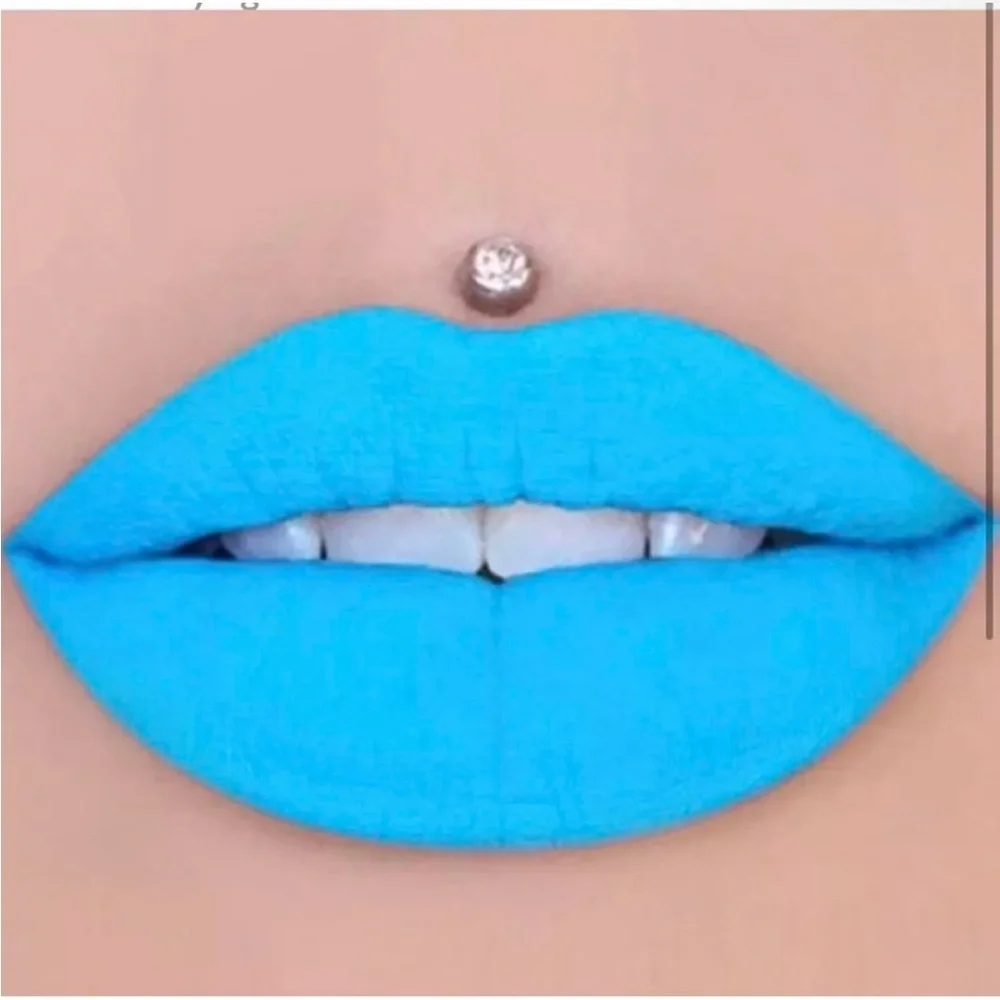 Jeffree Star Bright Cyan Blue Matte Liquid Lipstick